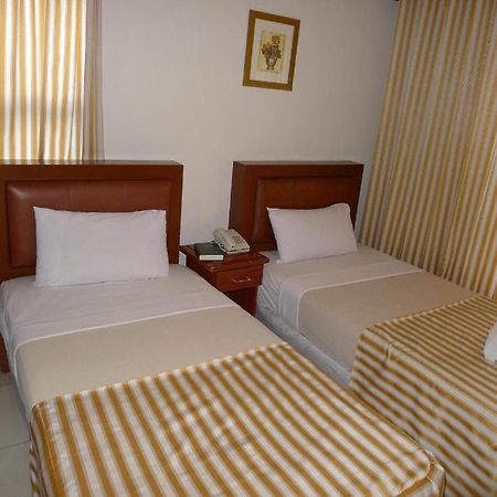Hotel Cosmopolitan Baguio City Zewnętrze zdjęcie